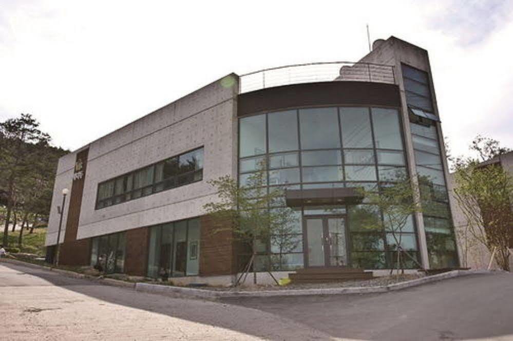 Xanadu Pension Hoengseong Exterior photo